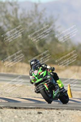 media/Dec-01-2025-Moto Forza (Mon) [[2daa91e15f]]/2-Intermediate Group/Session 3 (Turn 3)/